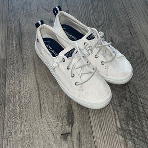 Sperry boat shoes